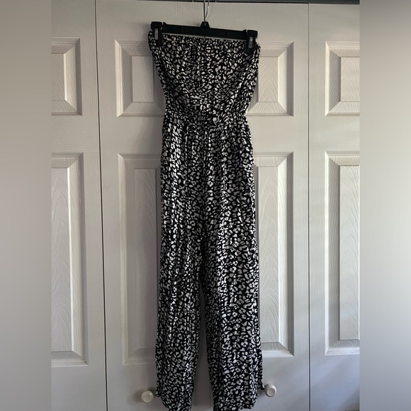 Abercrombie & Fitch Black Jumpsuit XS - Picture 3 of 4